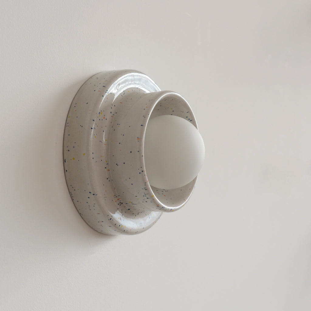 Q Sconce light fixture