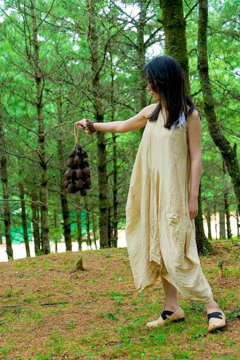 Seed Shaker | Handmade Salin Water Bellwood Seed Shell Hand Bell – Natural Rainforest Decor